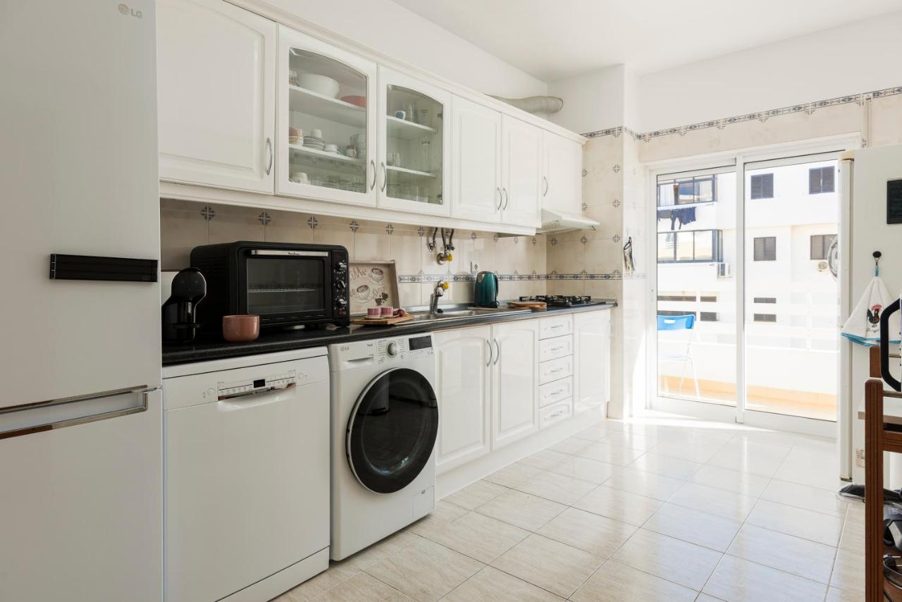 Grace - Quarteira Apartment Bagian luar foto