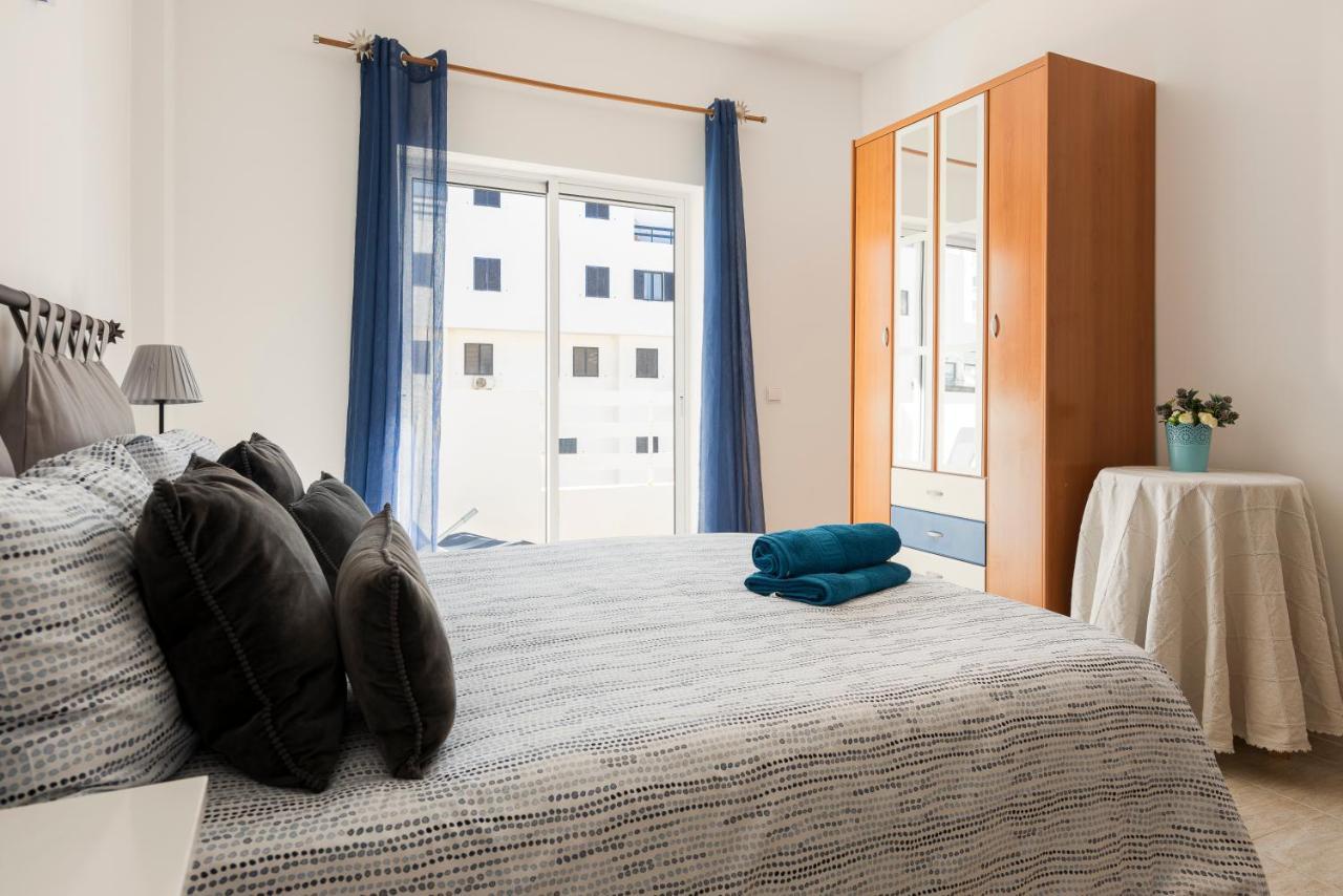 Grace - Quarteira Apartment Bagian luar foto