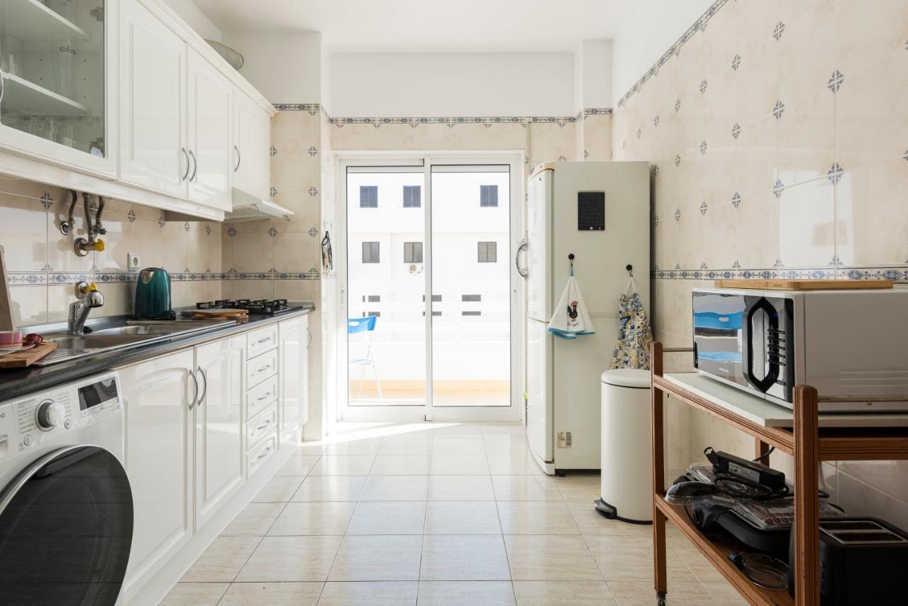 Grace - Quarteira Apartment Bagian luar foto